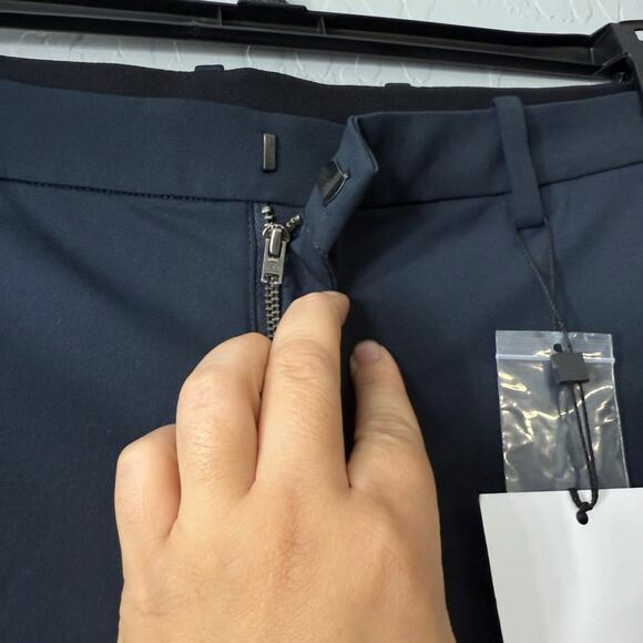 Ministry of Supply Mens Kinetic Pant Slim Kinetic Tapered Pant, Navy, 32wx30 - Picture 3 of 8